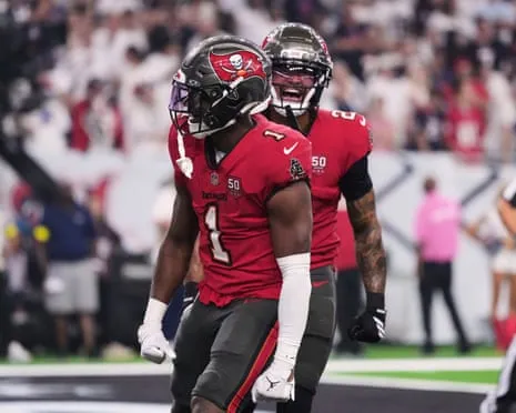 Last-Minute Baker Mayfield Magic Secures Thrilling Triumph Over Texans