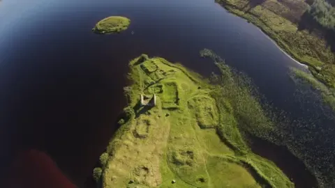 Forgotten Regal Castle Discovered on Scottish Isle