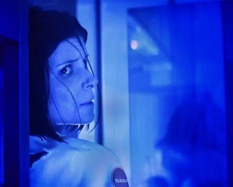 The Astronaut Film Analysis: Jump-Scares and Mysterious Phenomena in a High-End Setting